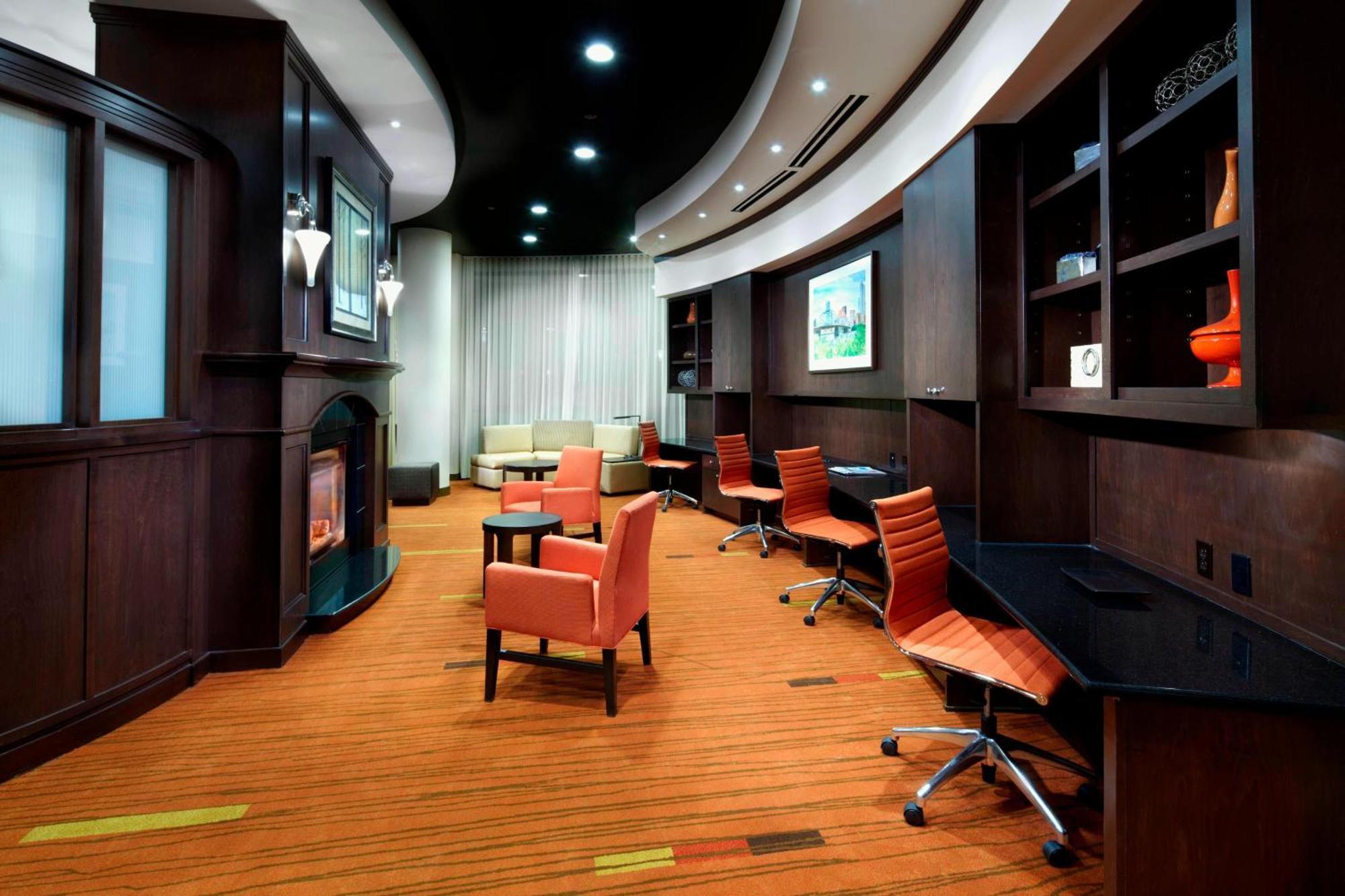 Courtyard By Marriott Pittsburgh West Homestead Waterfront Экстерьер фото