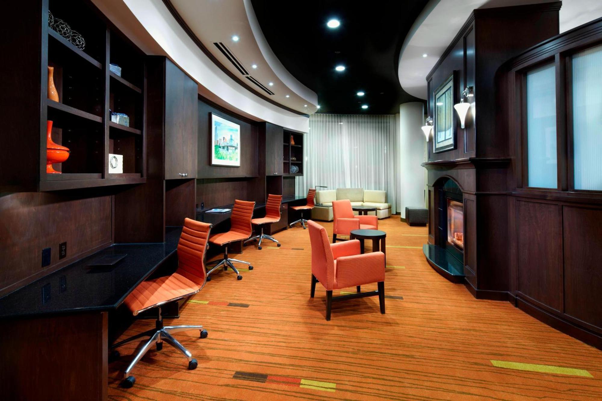 Courtyard By Marriott Pittsburgh West Homestead Waterfront Экстерьер фото